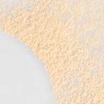 9.5G ERBORIAN SET & CARE POWDER Poudre libre fixatrice matifiante : lisse, floute et matifie 2 of 4 Poudre libre fixatrice matifiante : lisse, floute et matifie