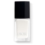 Vernis à ongles effet gel et couleur couture