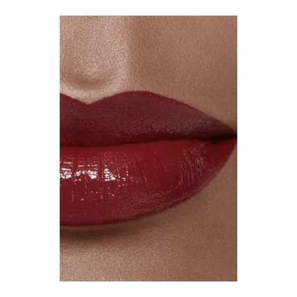 Le rouge liquide brillant longue tenue