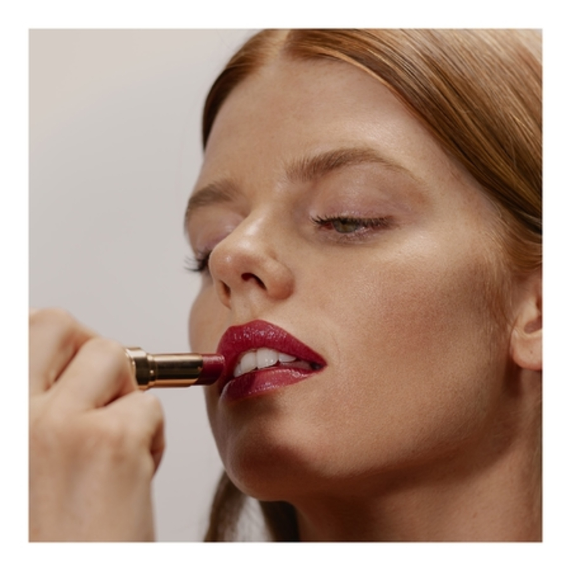 Rouge à lèvres brillant hydratant