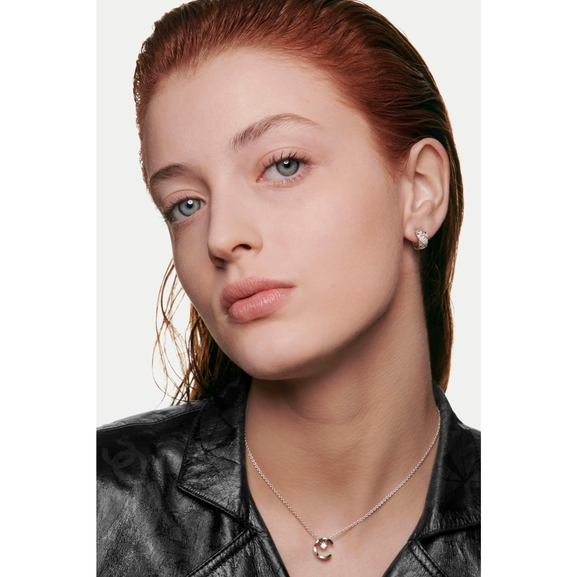 Teint effet flouteur fini mat velours