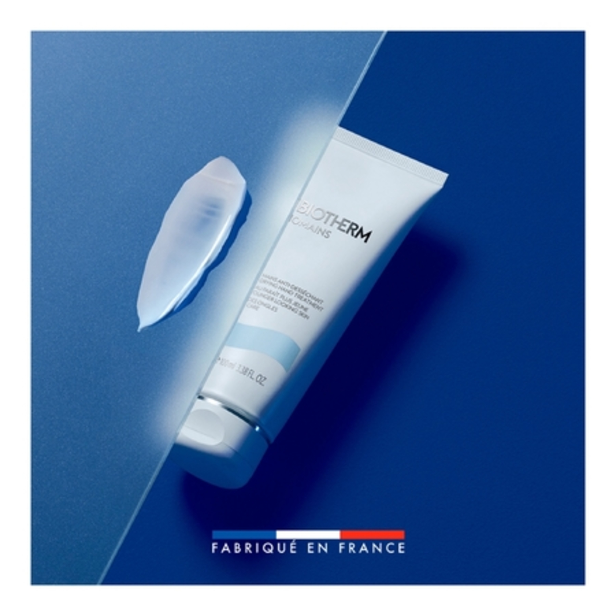 100ML BIOTHERM Biomains Crème jeunesse des mains - anti-desséchement et fortification des ongles  3 of 4 Crème jeunesse des mains - anti-desséchement et fortification des ongles