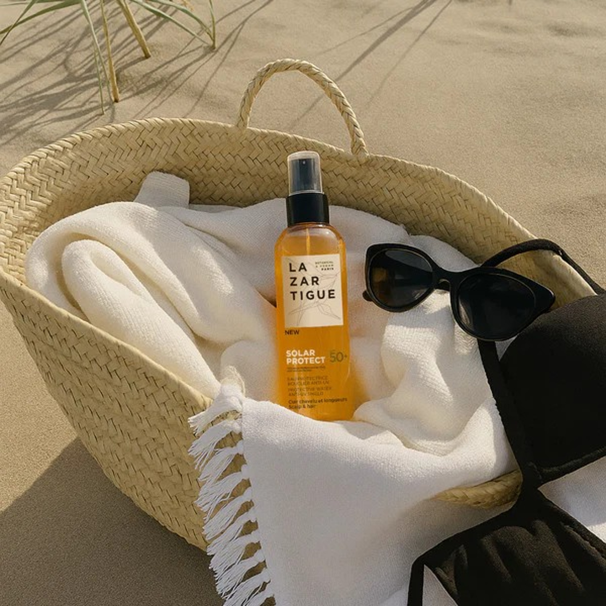 100ML LAZARTIGUE SOLAR PROTECT SPF50+ Eau protectrice bouclier anti-uv  1 of 4 