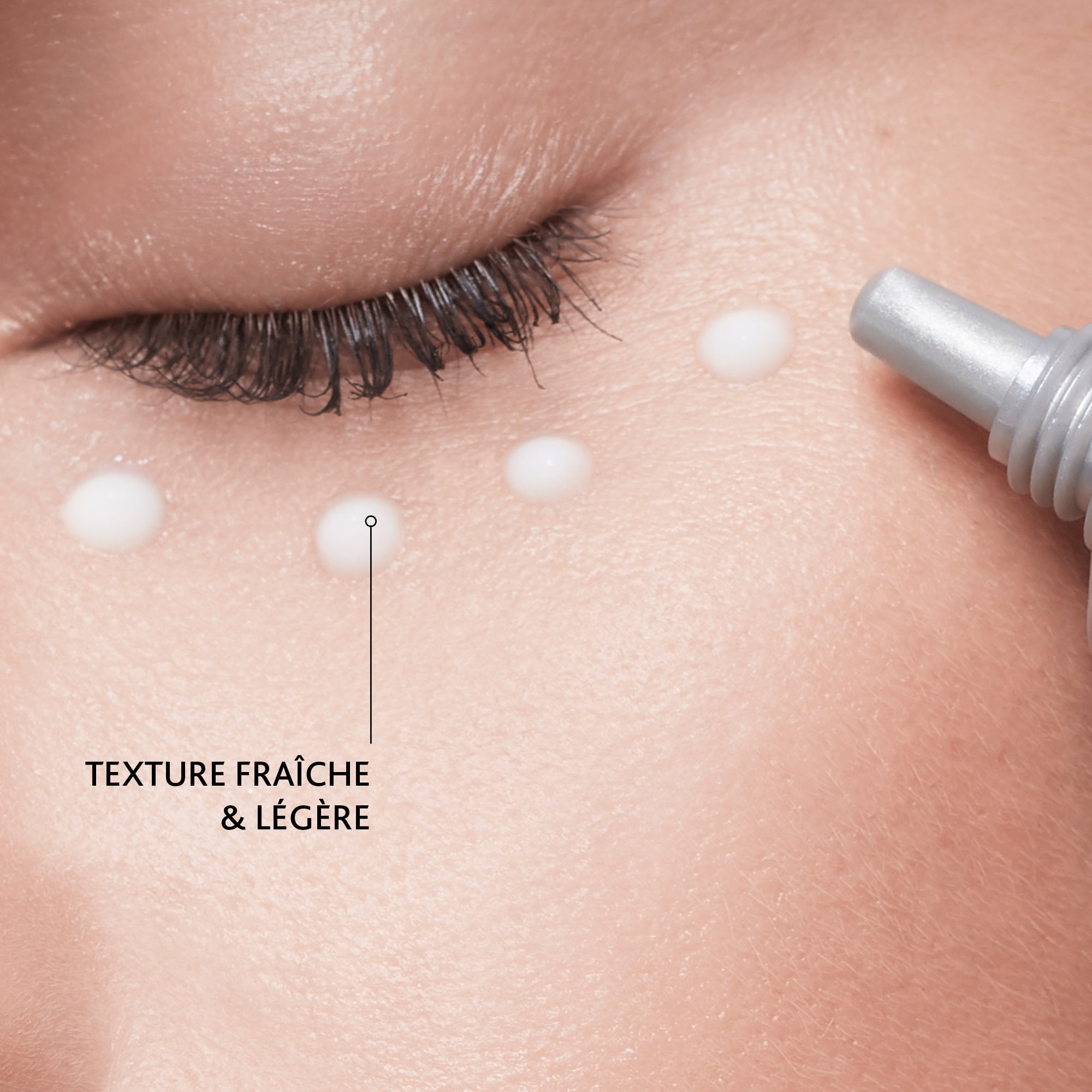 Soin contour des yeux