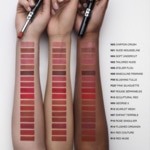 GIVENCHY LE ROUGE VELVET MATTE Rouge à lèvres mat longue tenue effet repulpant 3 of 4 Rouge à lèvres mat longue tenue effet repulpant