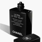  CHANEL ULTRA LE TEINT VELVET Teint effet flouteur fini mat velours  2 of 4 Teint effet flouteur fini mat velours
