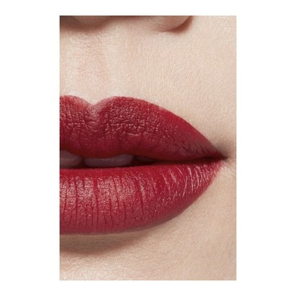 LE ROUGE VELOURS LUMINEUX