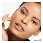  CLÉ DE PEAU BEAUTÉ TEINT Teint crème éclat  4 of 4 Teint crème éclat
