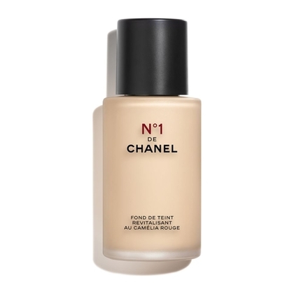 CHANEL  Fond de teint revitalisant  1 of 4 