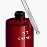50ML CHANEL N°1 DE CHANEL Sérum revitalisant  2 of 4 Sérum revitalisant