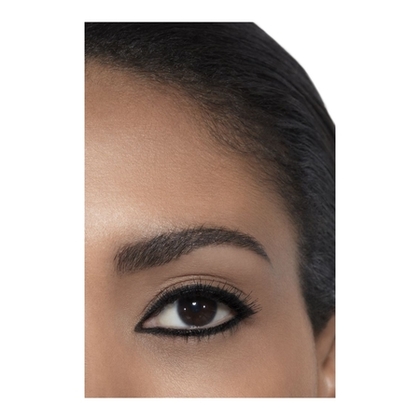 Contour des yeux longue tenue