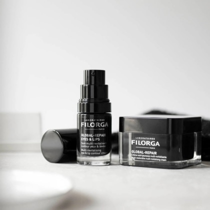 Soin contour des yeux et lèvres anti-âge intensif