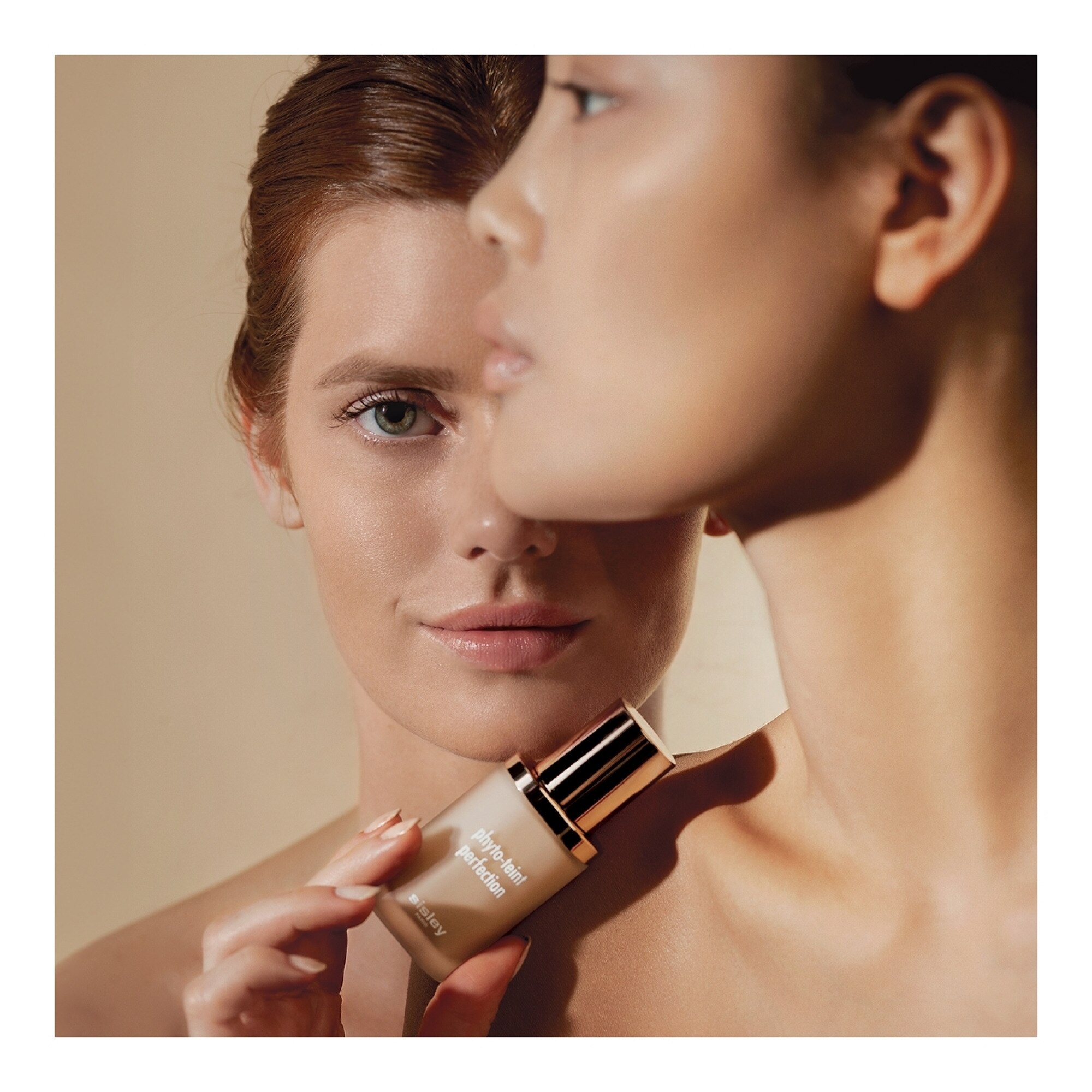  Sisley PHYTO-TEINT PERFECTION Fond de teint couvrant et matifiant  1 of 4 