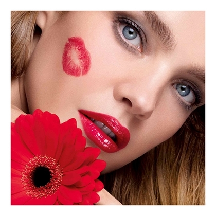  Guerlain KISSKISS SHINE BLOOM Rouge brillant 95% d'ingrédients d'origine naturelle*  1 of 4 