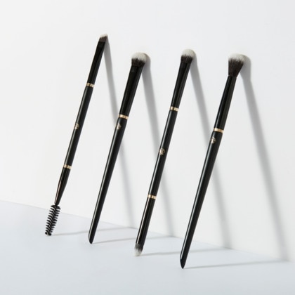 Le pinceau biseauté liner & sourcils