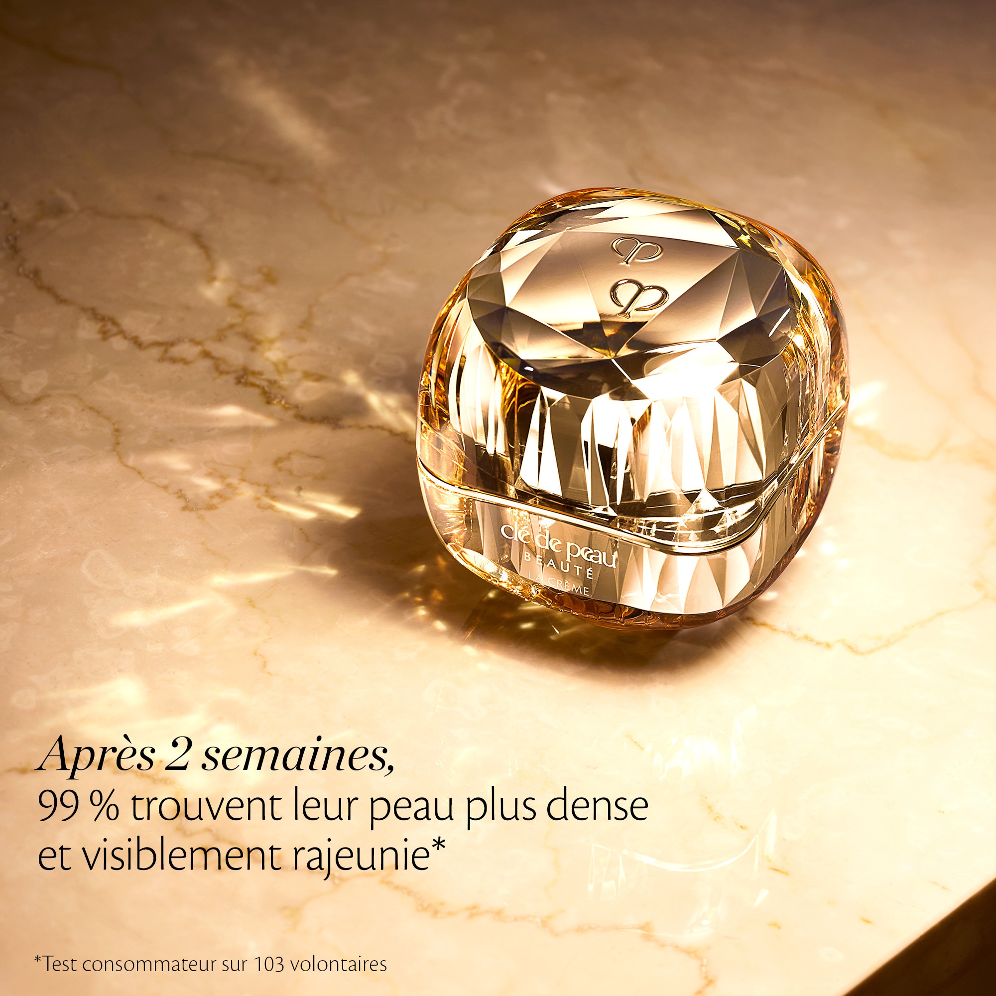 Une crème de nuit anti-âge - rechargeable