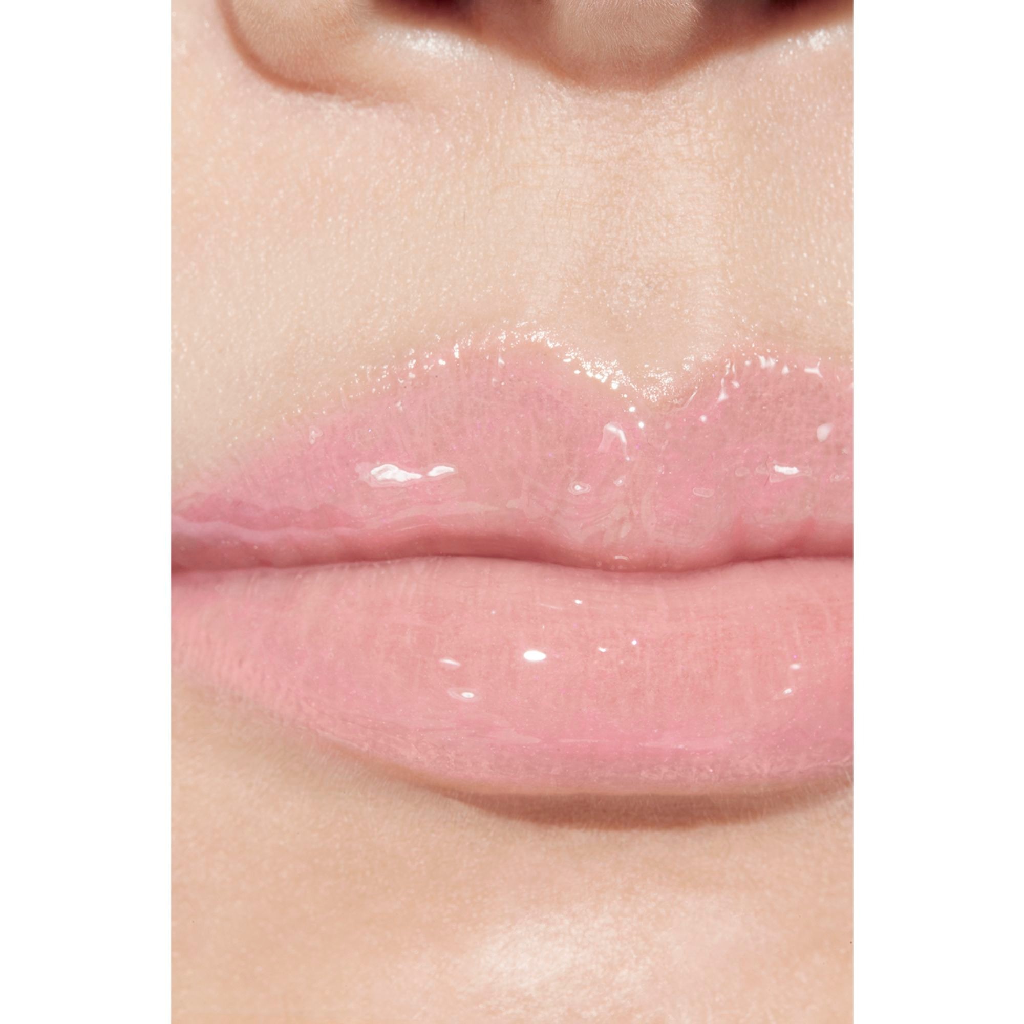  CHANEL ROUGE COCO Hydra gloss haute brillance hydratant et lissant  4 of 4 Hydra gloss haute brillance hydratant et lissant