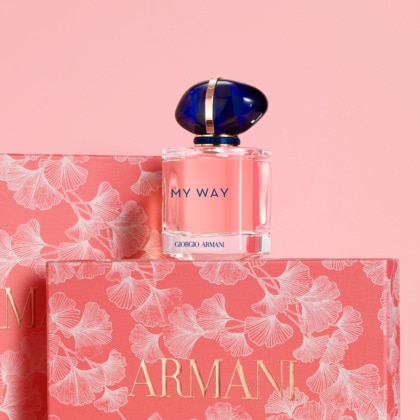 eau de parfum + lait parfumé + gel douche