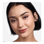  Clinique EVEN BETTER™ Even Better™ Fond de Teint Eclat Correction Teint SPF 15  3 of 3 Even Better™ Fond de Teint Eclat Correction Teint SPF 15