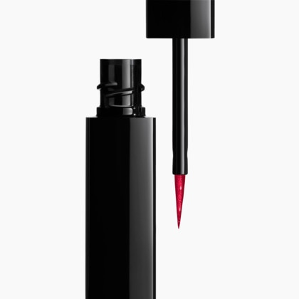 Eye-liner liquide haute précision, longue tenue et waterproof