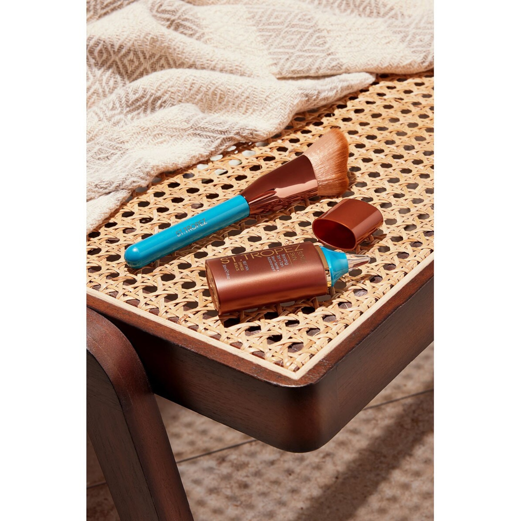 Pinceau tantour et applicateur