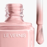 CHANEL LE VERNIS Couleur et brillance longue tenue - édition limitée 2 of 4 Couleur et brillance longue tenue - édition limitée