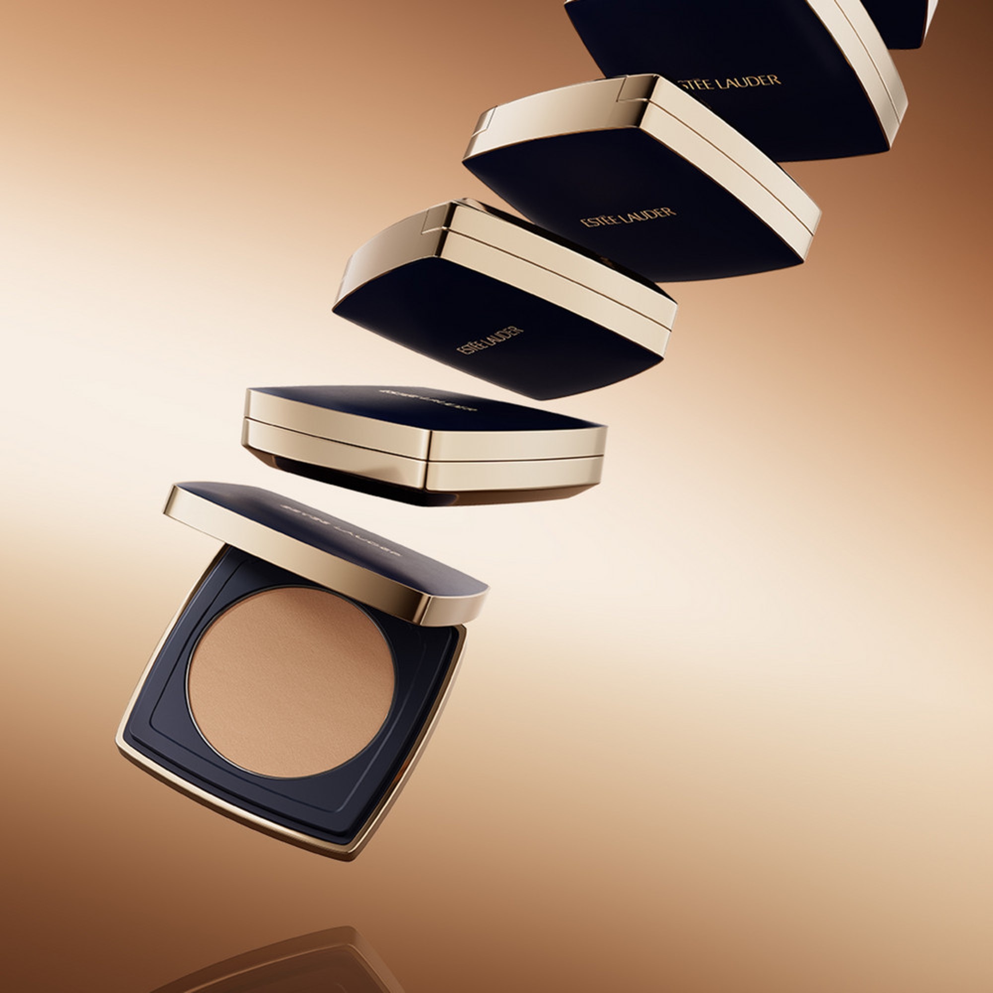  Estée Lauder DOUBLE WEAR Poudre matte  1 of 4 