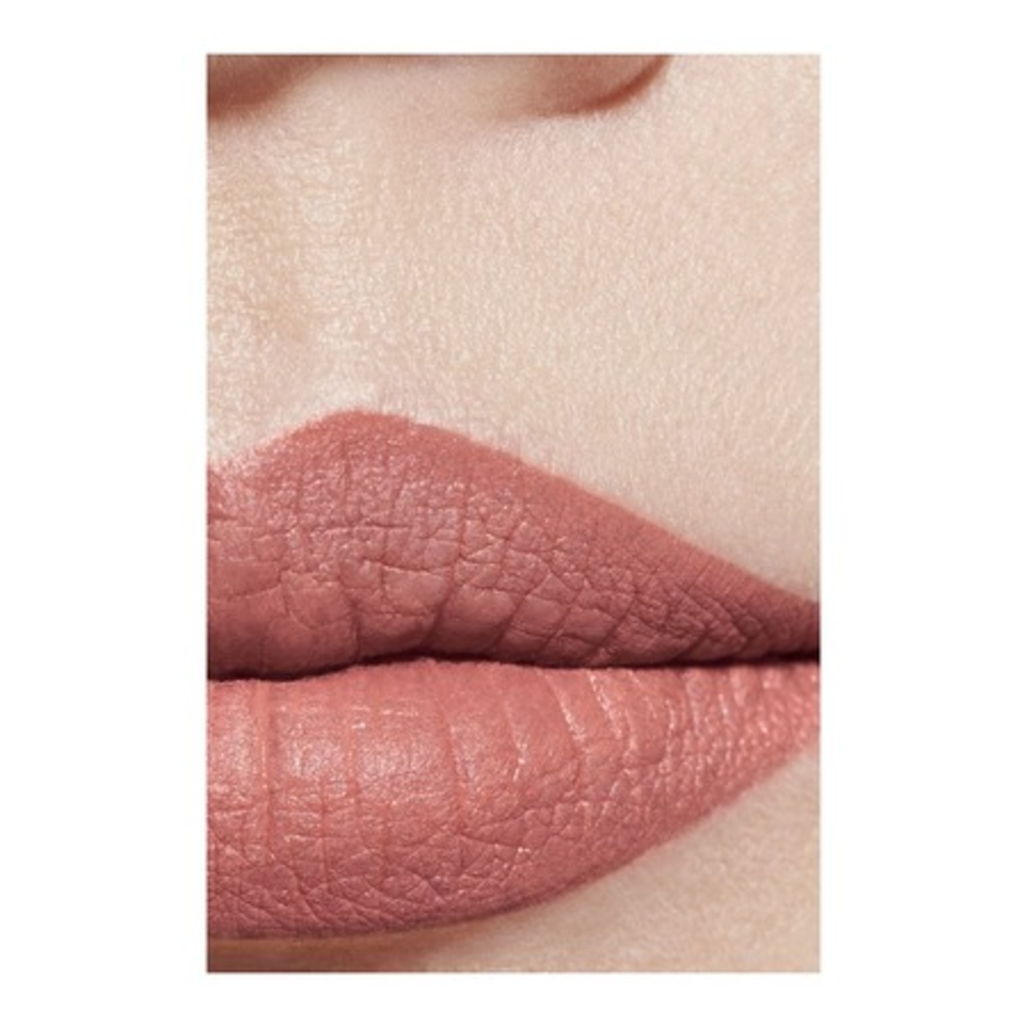 LE ROUGE VELOURS LUMINEUX