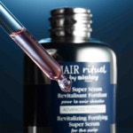 60ML HAIR RITUEL BY SISLEY HAIR RITUEL BY SISLEY Le super sérum revitalisant fortifiant formule avancée 2 of 5 Le super sérum revitalisant fortifiant formule avancée
