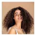 200ml HAIR RITUEL BY SISLEY SOIN LAVANT REVITALISANT NOURRISSANT Shampoing revitalisant nourrissant sans sulfate  4 of 4 Shampoing revitalisant nourrissant sans sulfate
