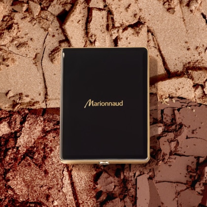 Le trio d'ombres à paupières