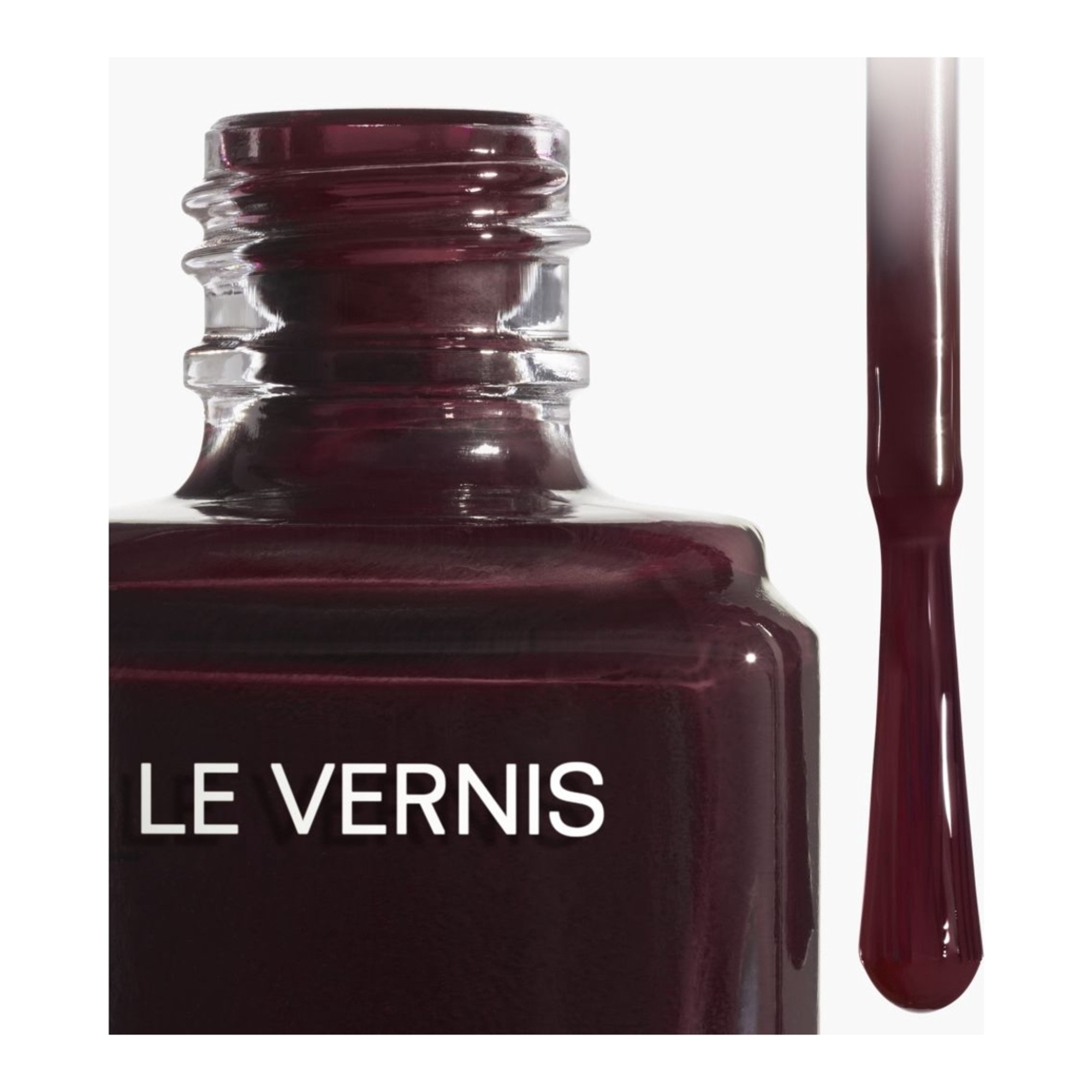  CHANEL LE VERNIS Couleur et brillance longue tenue  1 of 4 