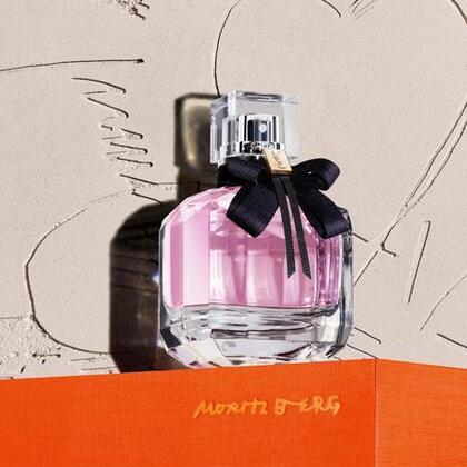 Coffret eau de parfum + vaporisateur de voyage + trousse