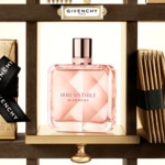  GIVENCHY IRRESISTIBLE Coffret - eau de parfum + lait pour le corps + vaporisateur de voyage  3 of 4 Coffret - eau de parfum + lait pour le corps + vaporisateur de voyage