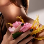  Clinique AROMATICS ELIXIR™ Coffret - eau de parfum et mascara  3 of 4 Coffret - eau de parfum et mascara