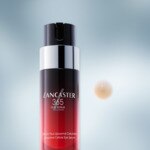 15mL Lancaster 365 SKIN REPAIR Sérum yeux  3 of 4 Sérum yeux