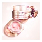 50ml Clarins ANTI-ÂGE Crème jour revitalisante lumière Nutri-Lumière  2 of 4 Crème jour revitalisante lumière Nutri-Lumière