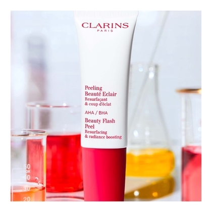 50ML Clarins PEELING BEAUTÉ ÉCLAIR Resurfaçant & coup d’éclat  1 of 4 