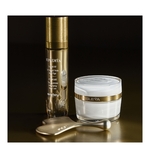  Sisley GINGKO GUA SHA Outil de massage anti-âge  2 of 4 Outil de massage anti-âge