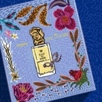 Sisley EAU DU SOIR MARIE-VICTOIRE DE BASCHER Coffret - eau de parfum 100ml + crème parfumée hydratante 150ml 2 of 4 Coffret - eau de parfum 100ml + crème parfumée hydratante 150ml