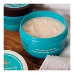 250ML MOROCCANOIL HYDRATATION Masque hydratant ultra-leger  2 of 3 Masque hydratant ultra-leger