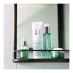 150ml BIOTHERM Biosource Gelée micellaire nettoyante & micro-exfoliante  3 of 4 Gelée micellaire nettoyante & micro-exfoliante