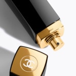 60mL CHANEL N°5 Eau de parfum vaporisateur rechargeable  2 of 3 Eau de parfum vaporisateur rechargeable