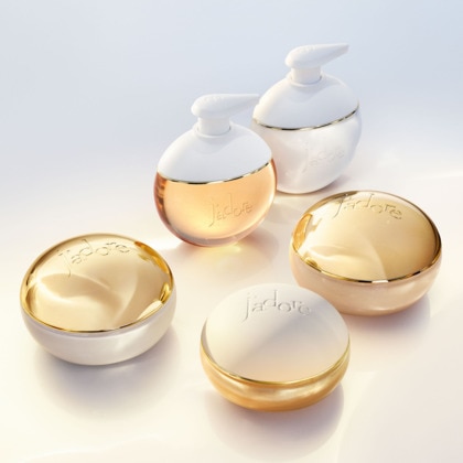 Crème parfumée pour le corps