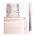  CHANEL LE VERNIS Couleur et brillance longue tenue  2 of 4 Couleur et brillance longue tenue