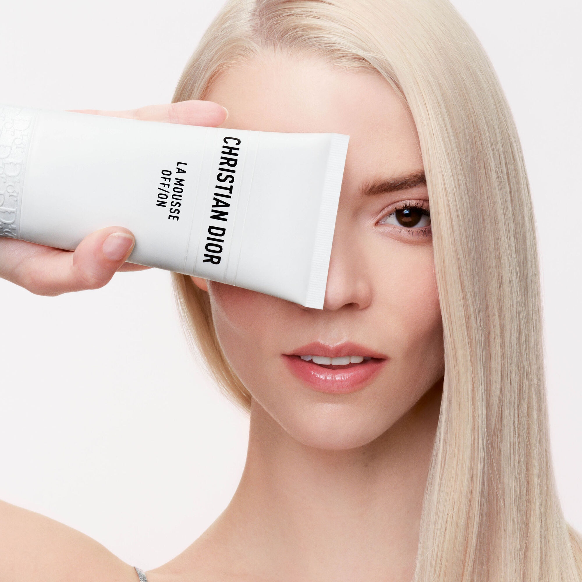 La mousse off/on mousse nettoyante et purifiante