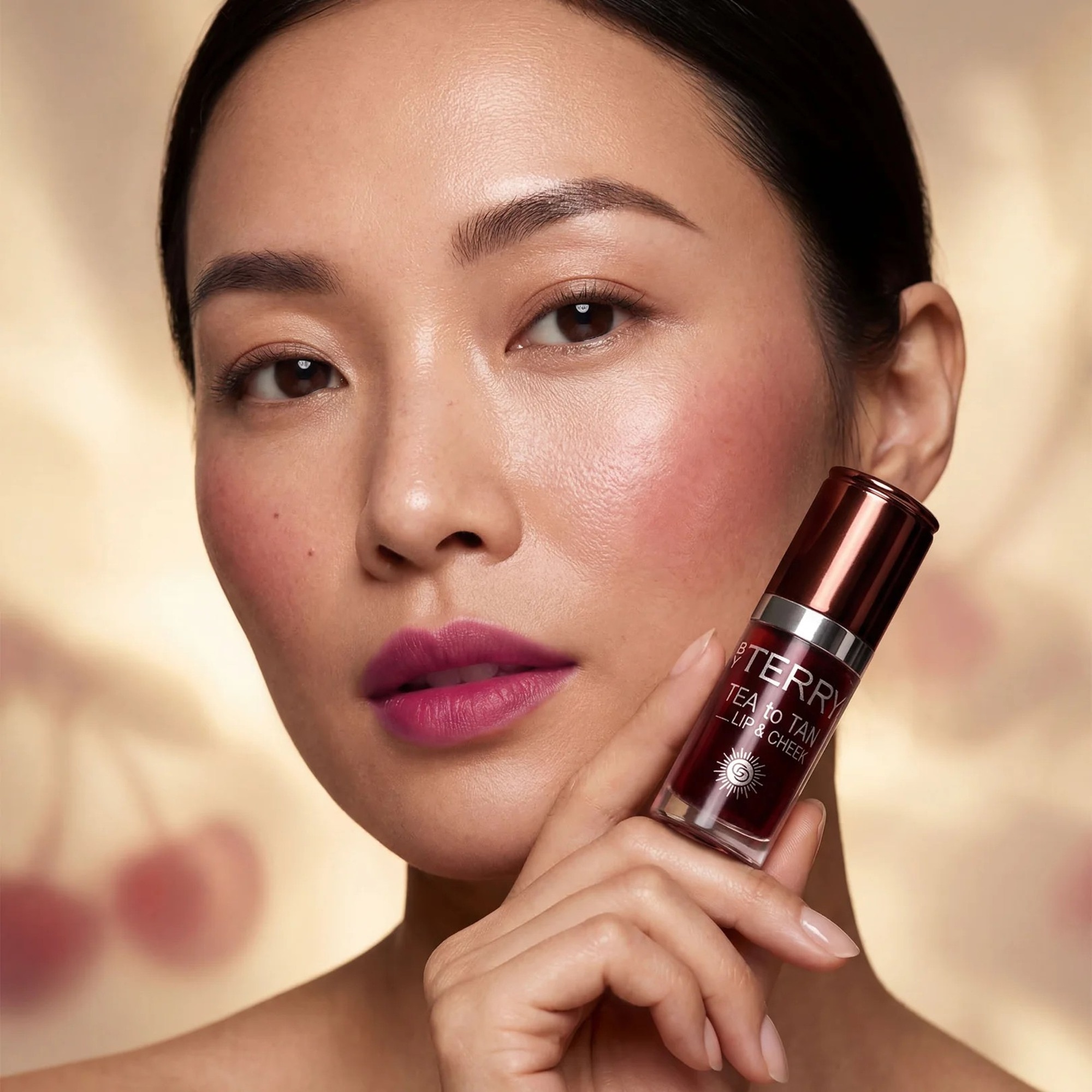  BY TERRY TEA TO TAN LIP & CHEEK Sérum aqua teinté hydratant lèvres & joues  1 of 4 