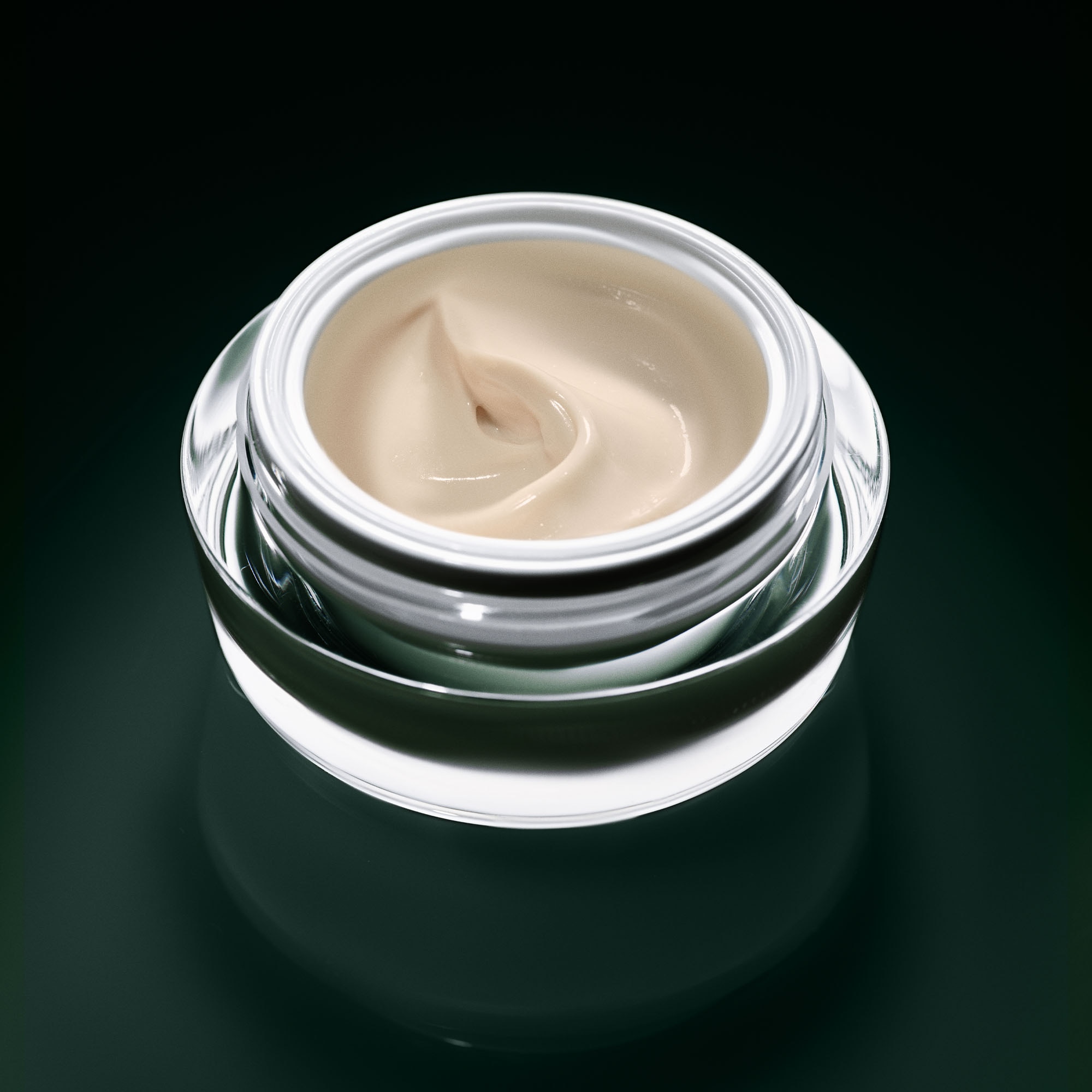 Crème contour des yeux et des lèvres