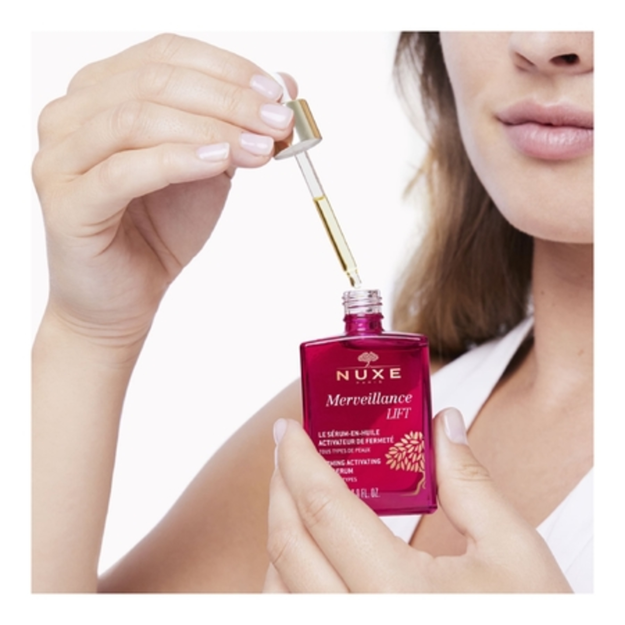 Le sérum-en-huile activateur de fermeté