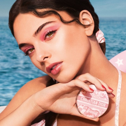 Lip glow oil huile à lèvres brillante nourrissante - rehausseur de couleur